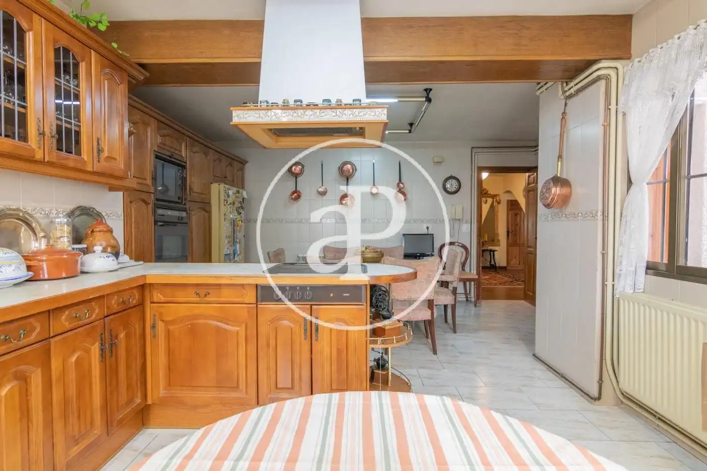 Kitchen of Houses for sale in Madrid  with Heating, Private garden and Terrace