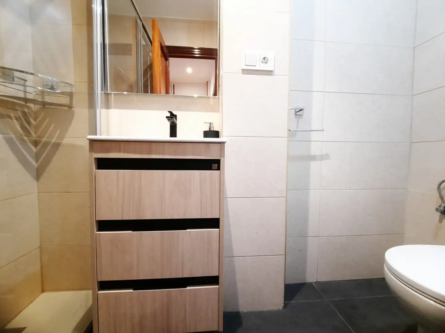 Baño de Piso de alquiler en Donostia - San Sebastián  con Aire acondicionado, Calefacción y Parquet