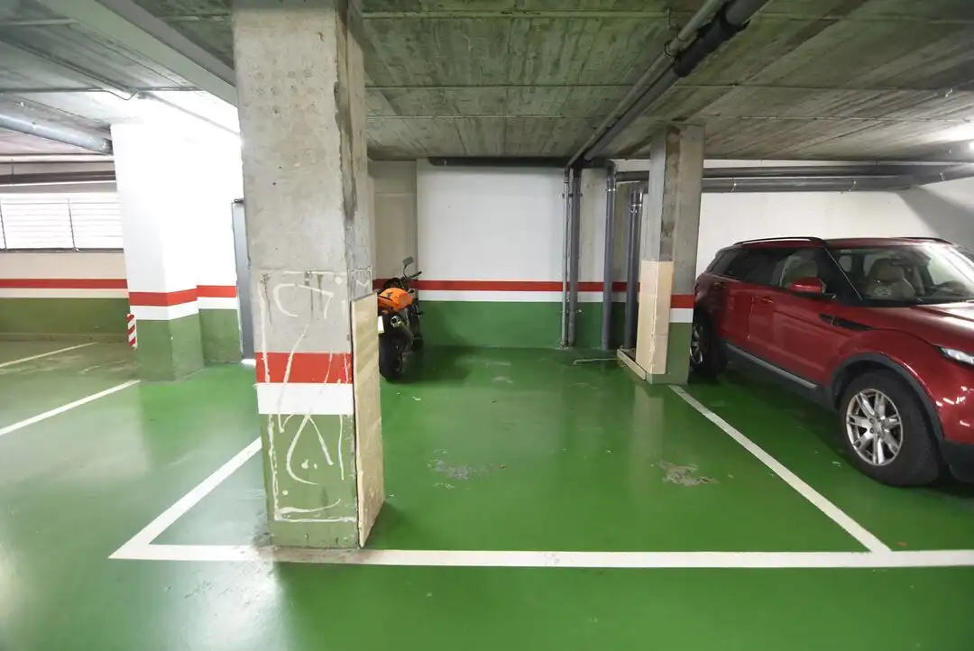 Aparcament de Dúplex en venda en Eibar amb Calefacció, Traster i Moblat
