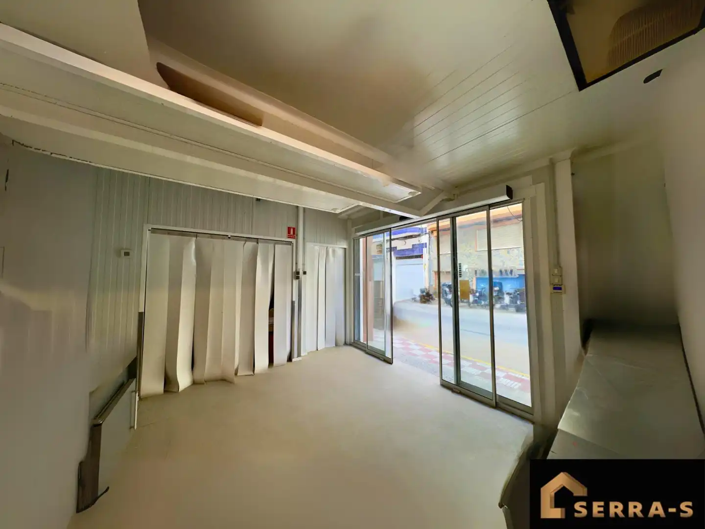 Local comercial en venda a Centre, imagen 2