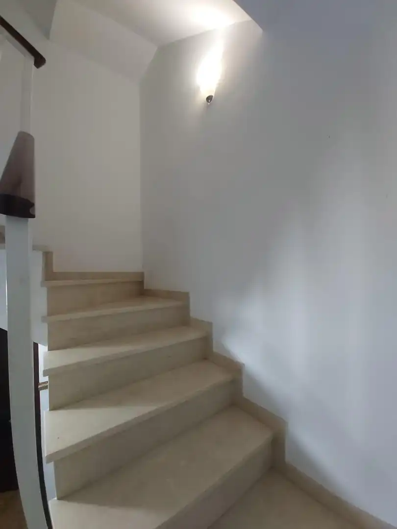 Haus oder Chalet zum Verkauf in Utrera mit Klimaanlage, Heizung und Abstellraum