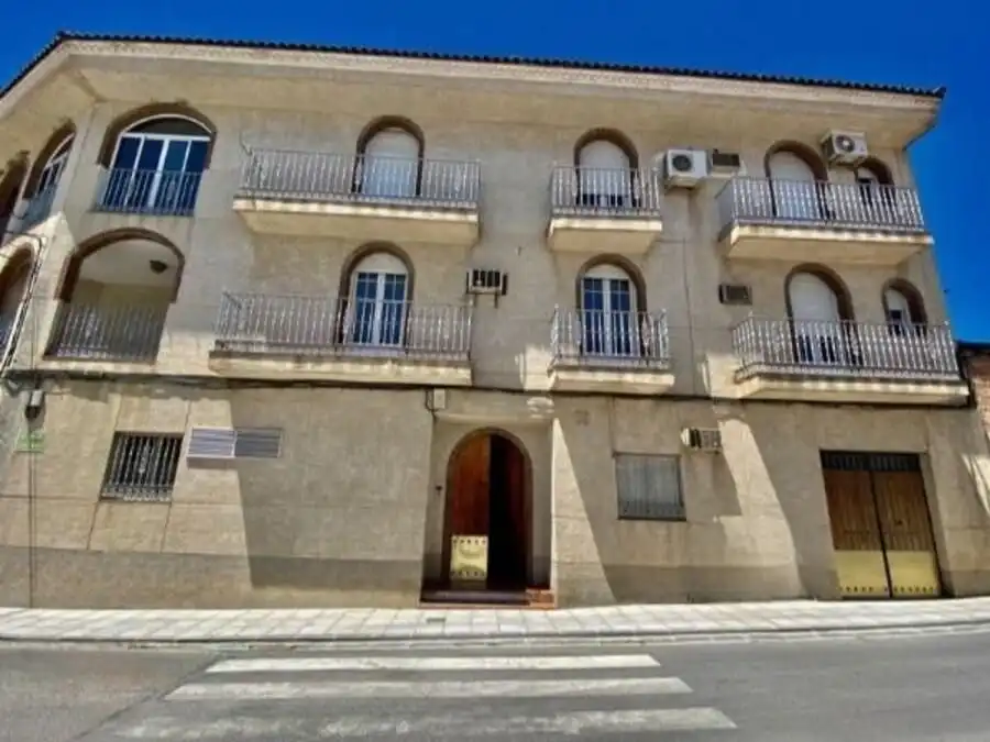 Vista exterior de Piso en venta en Begíjar con Terraza
