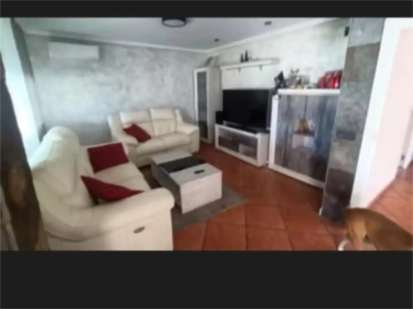 Sala d'estar de Casa o xalet en venda en Casarrubios del Monte amb Aire condicionat, Piscina i Balcó