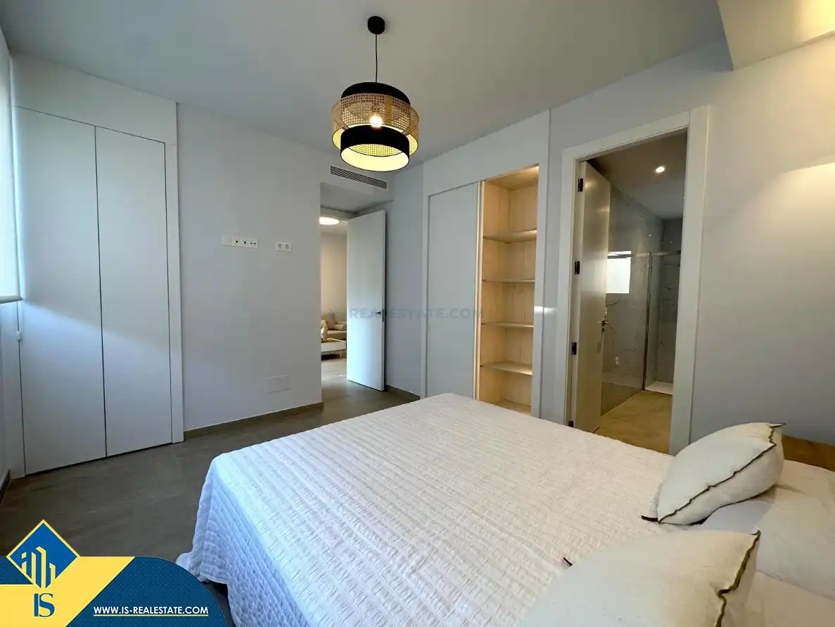 Apartment with pool for sale in Playa de los Locos, imagen 8