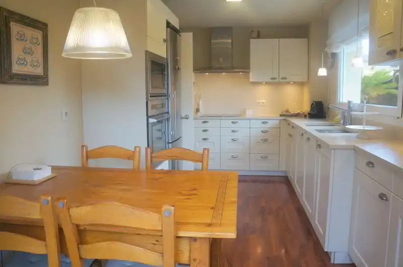Cocina de Casa o chalet en venta en Castell d'Aro, Platja d'Aro i s'Agaró con Aire acondicionado, Calefacción y Jardín privado