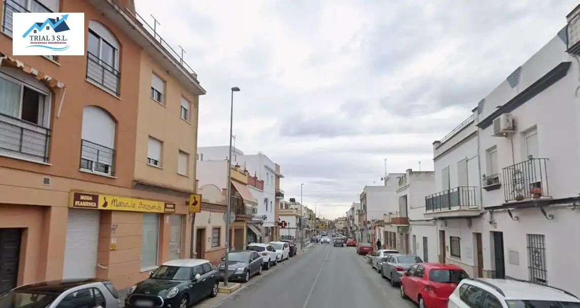 Piso con ascensor en venta en Coria del Río, imagen 2