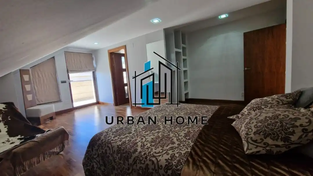 Bedroom of Houses for sale in León Capital   with Heating, Private garden and Terrace