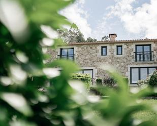 Vista exterior de Casa o xalet de lloguer en A Laracha   amb Terrassa