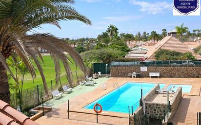 Piscina de Casa o xalet en venda en San Bartolomé de Tirajana amb Terrassa, Traster i Piscina comunitària