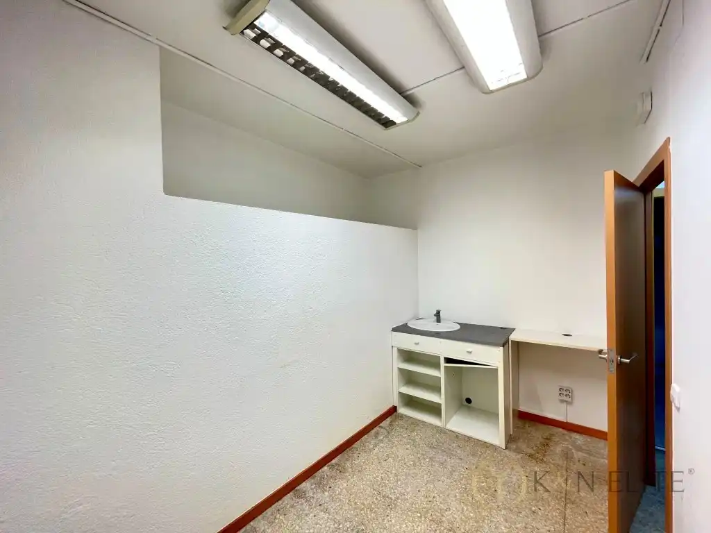Local comercial de lloguer a Vallirana, imagen 35