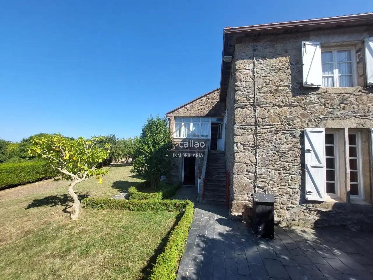 Vista exterior de Casa o chalet en venta en Narón con Calefacción, Jardín privado y Piscina