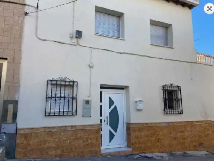 Casa en venda a Tíjola