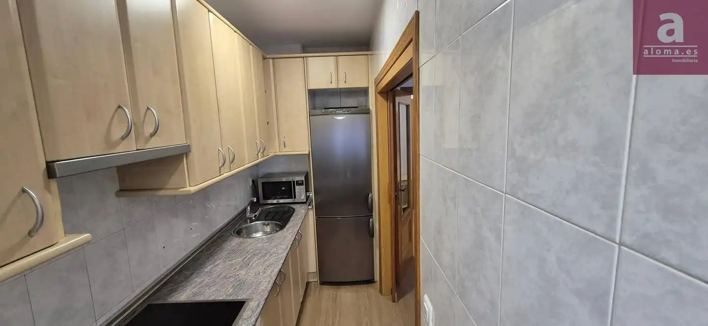 Cocina de Estudio de alquiler en Cáceres con Aire acondicionado, Trastero y Amueblado
