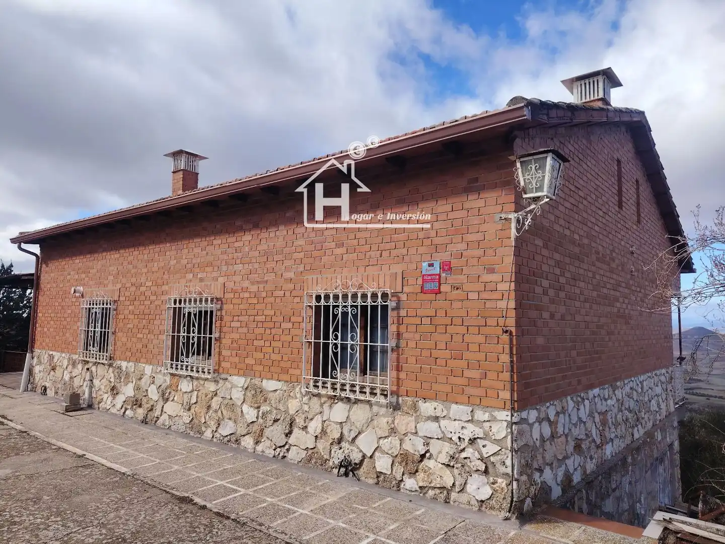 Vista exterior de Casa o chalet en venta en Trijueque con Calefacción, Terraza y Trastero