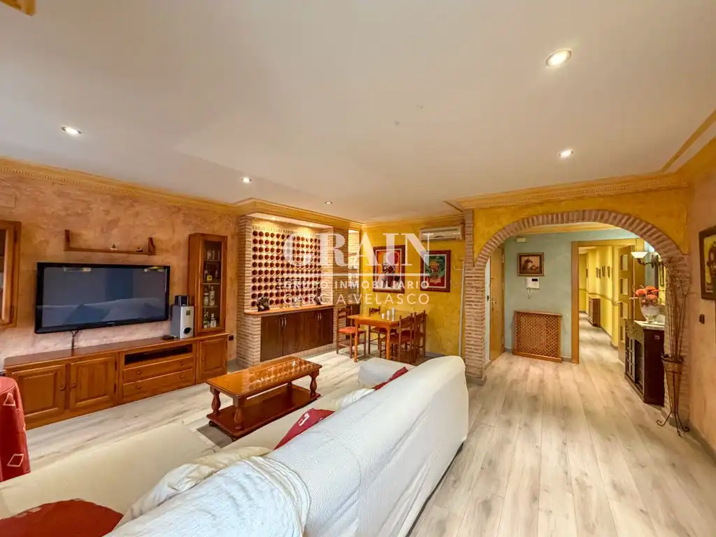 Wohnzimmer von Wohnung mieten mit Kaufoption in  Albacete Capital mit Klimaanlage, Heizung und Balkon