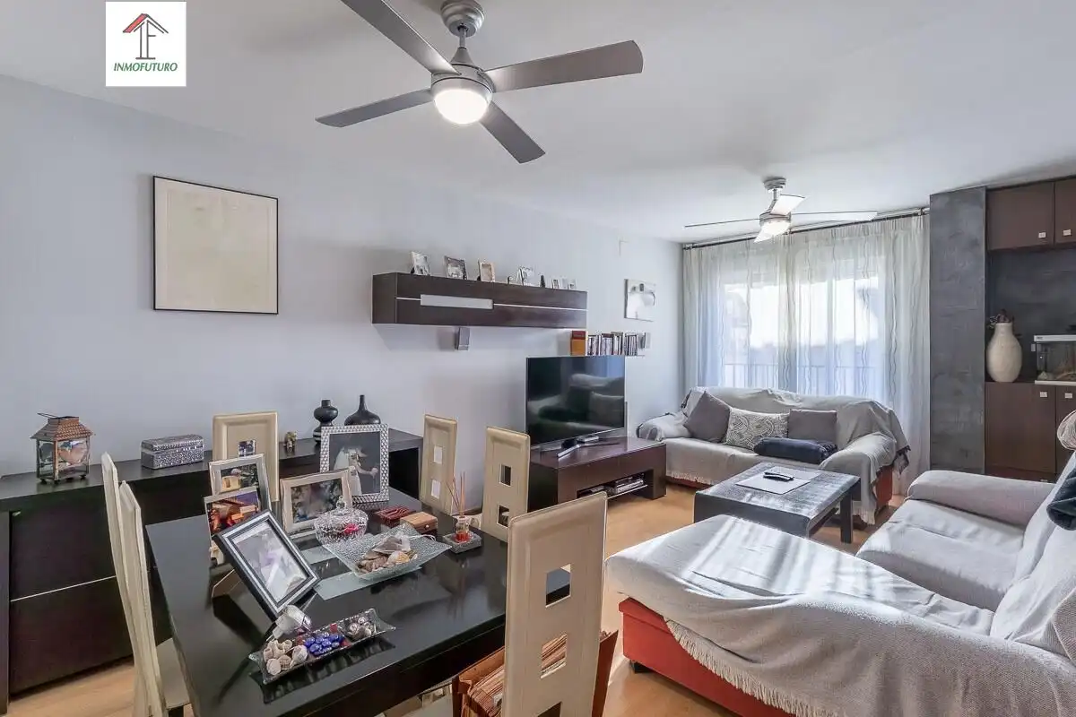 Sala de estar de Piso en venta en Ogíjares con Aire acondicionado, Calefacción y Balcón