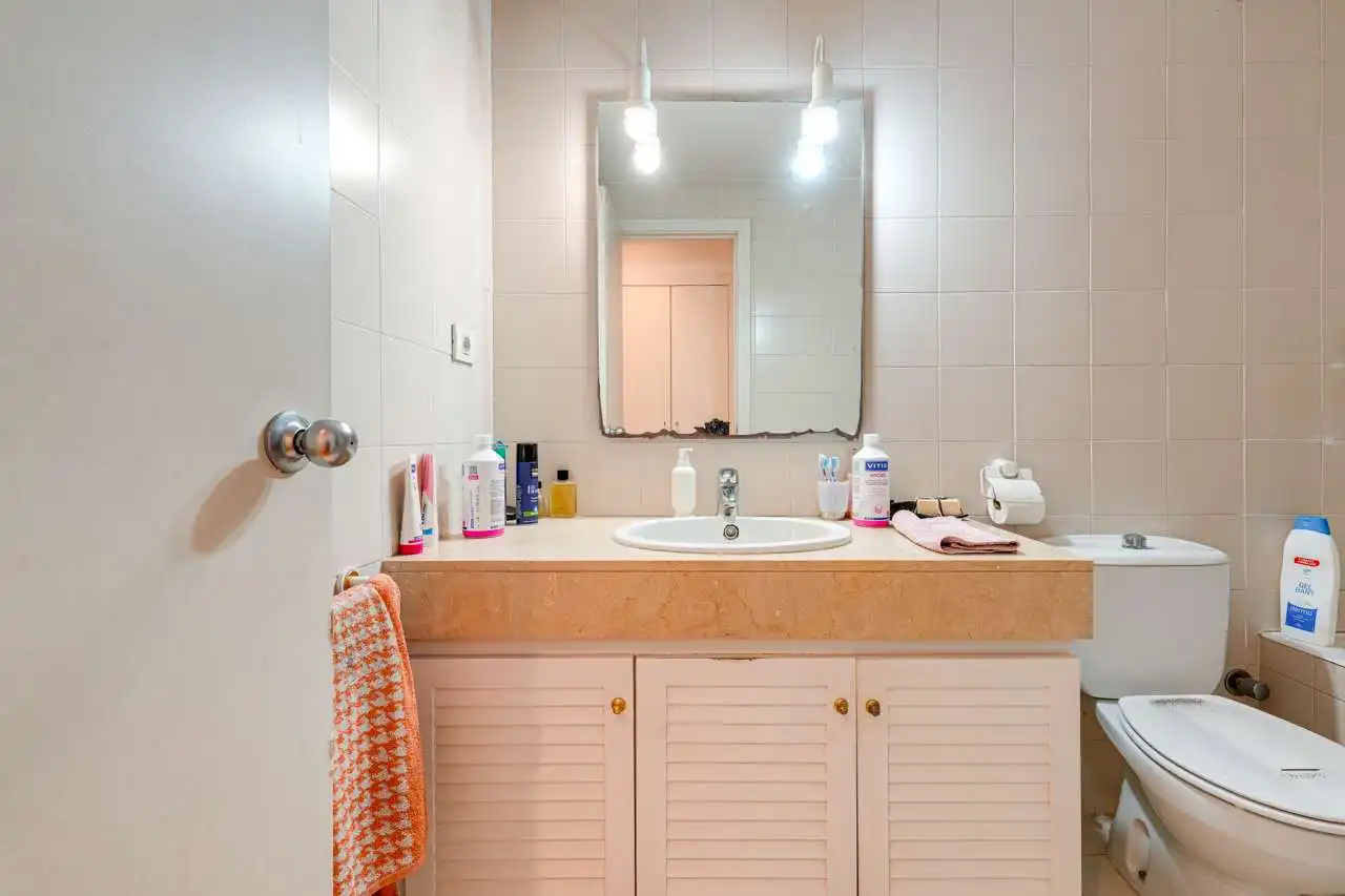 Bathroom of Detached homes for sale in Barcelona  with Air Conditioner, Heating and Terrace