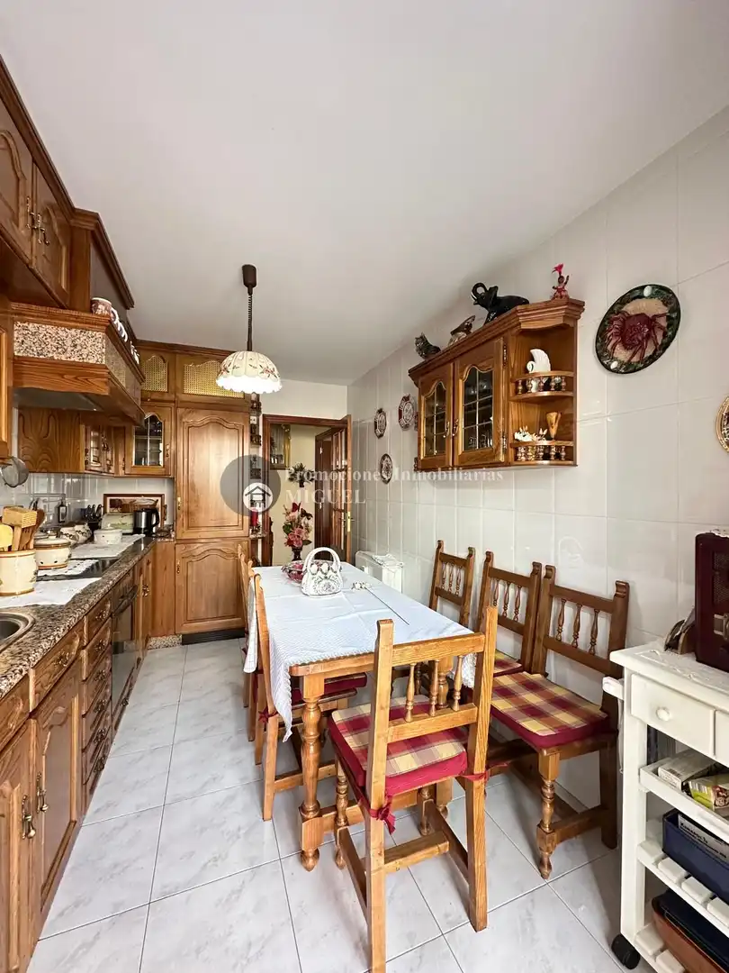 Kitchen of Flat for sale in Verín  with Heating, Terrace and Storage room