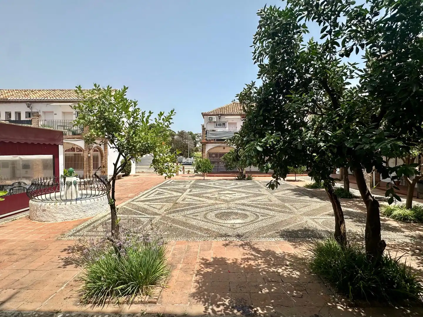 Jardí de Local de lloguer en Marbella