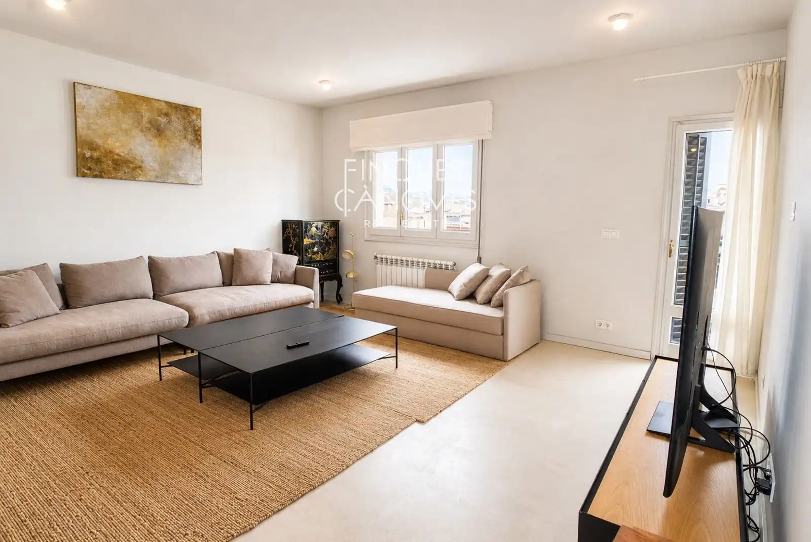Living room of Flat for sale in Girona  with Air Conditioner, Heating and Terrace