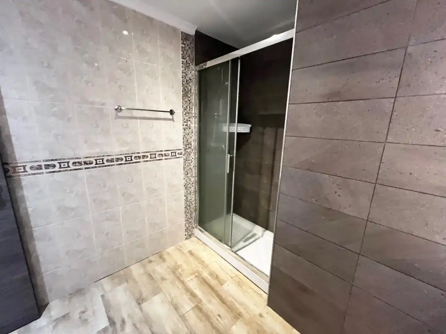 Badezimmer von Wohnung zur Miete in L'Eliana mit Klimaanlage und Balkon