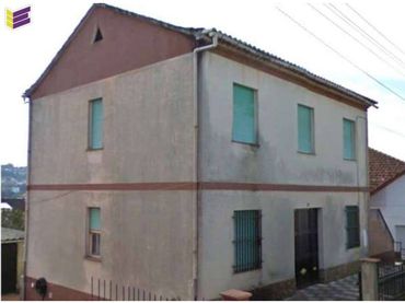 Casa con giardino in vendita a Camino Brea 38