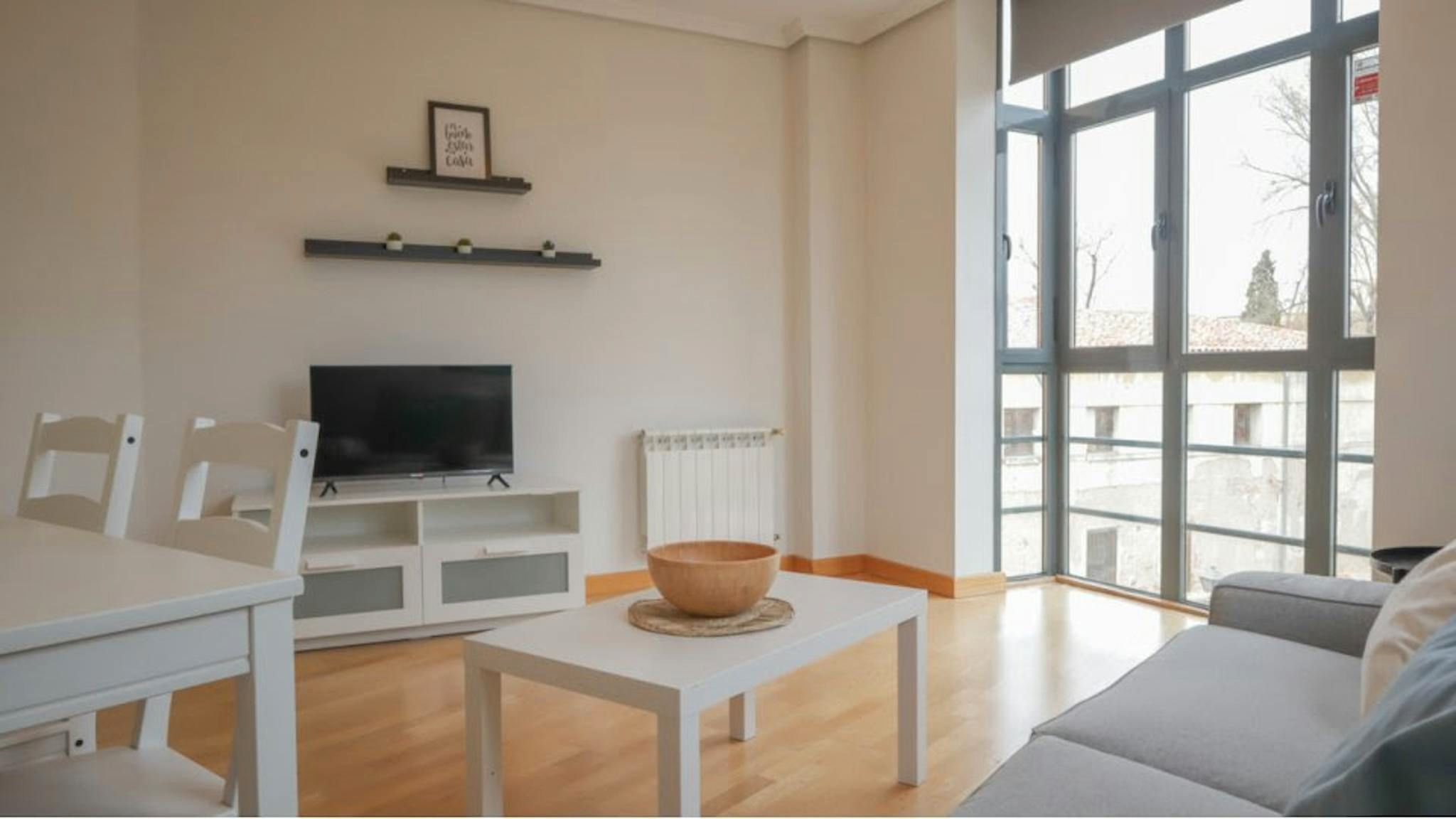 Living room of Flat to rent in  Madrid Capital  with Air Conditioner, Heating and Furnished