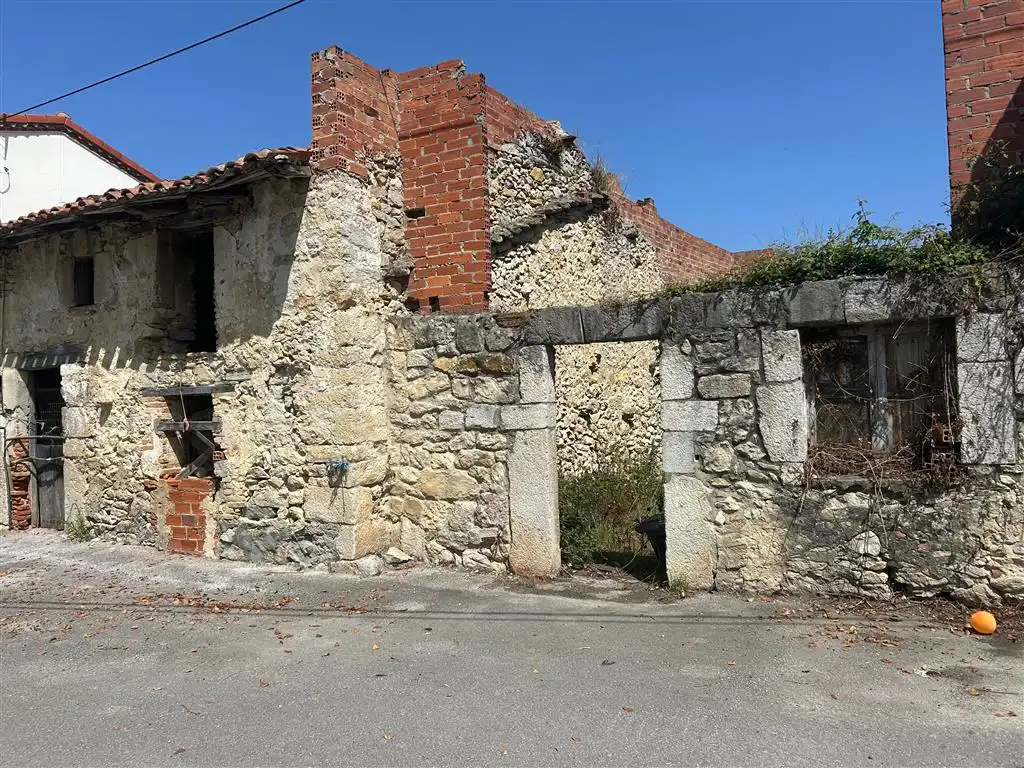 Exterior view of Country homes for sale in Val de San Vicente 