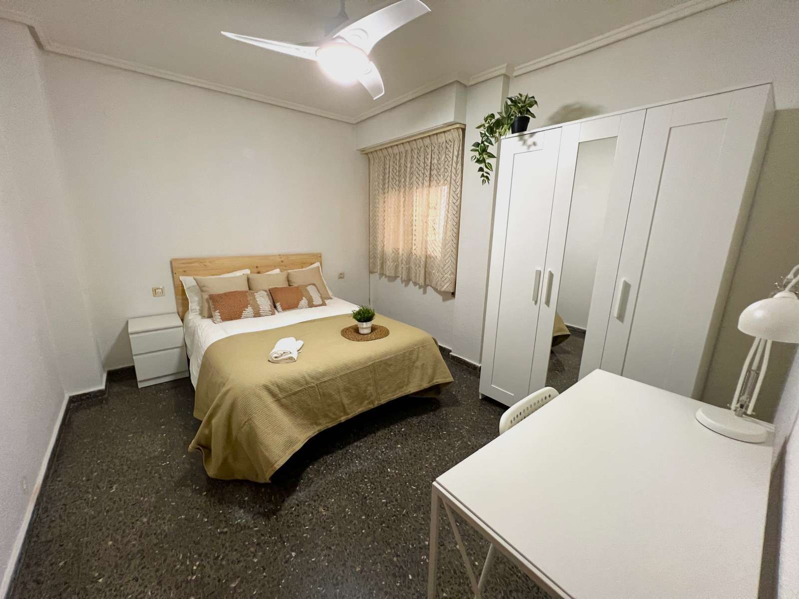 Flat to share in Benimàmet