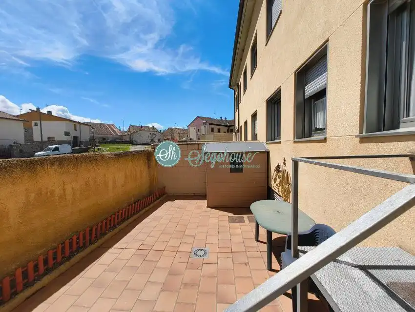 Terraza de Piso en venta en Torrecaballeros con Calefacción y Internet