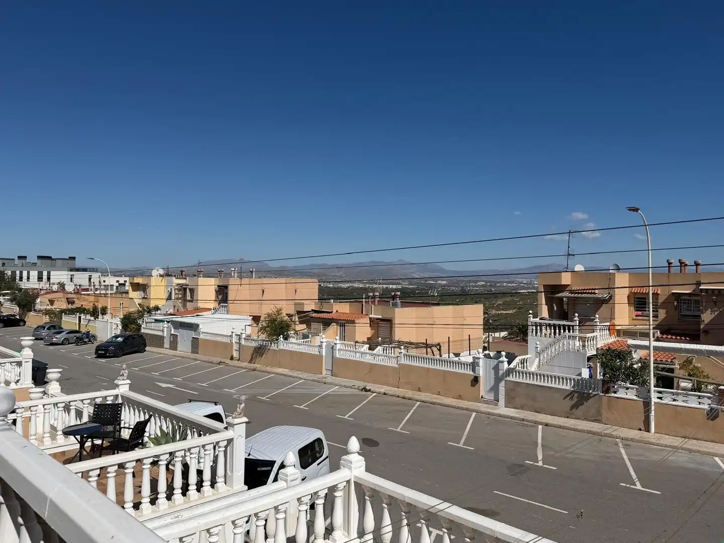 Vista exterior de Casa adosada en venda en Santa Pola amb Aire condicionat, Calefacció i Terrassa