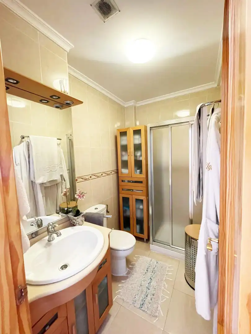 Bany de Apartament en venda en Torrox amb Aire condicionat, Calefacció i Balcó