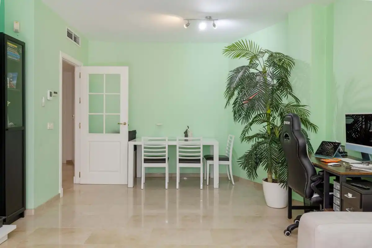 Comedor de Piso en venta en Marbella con Aire acondicionado, Calefacción y Jardín privado