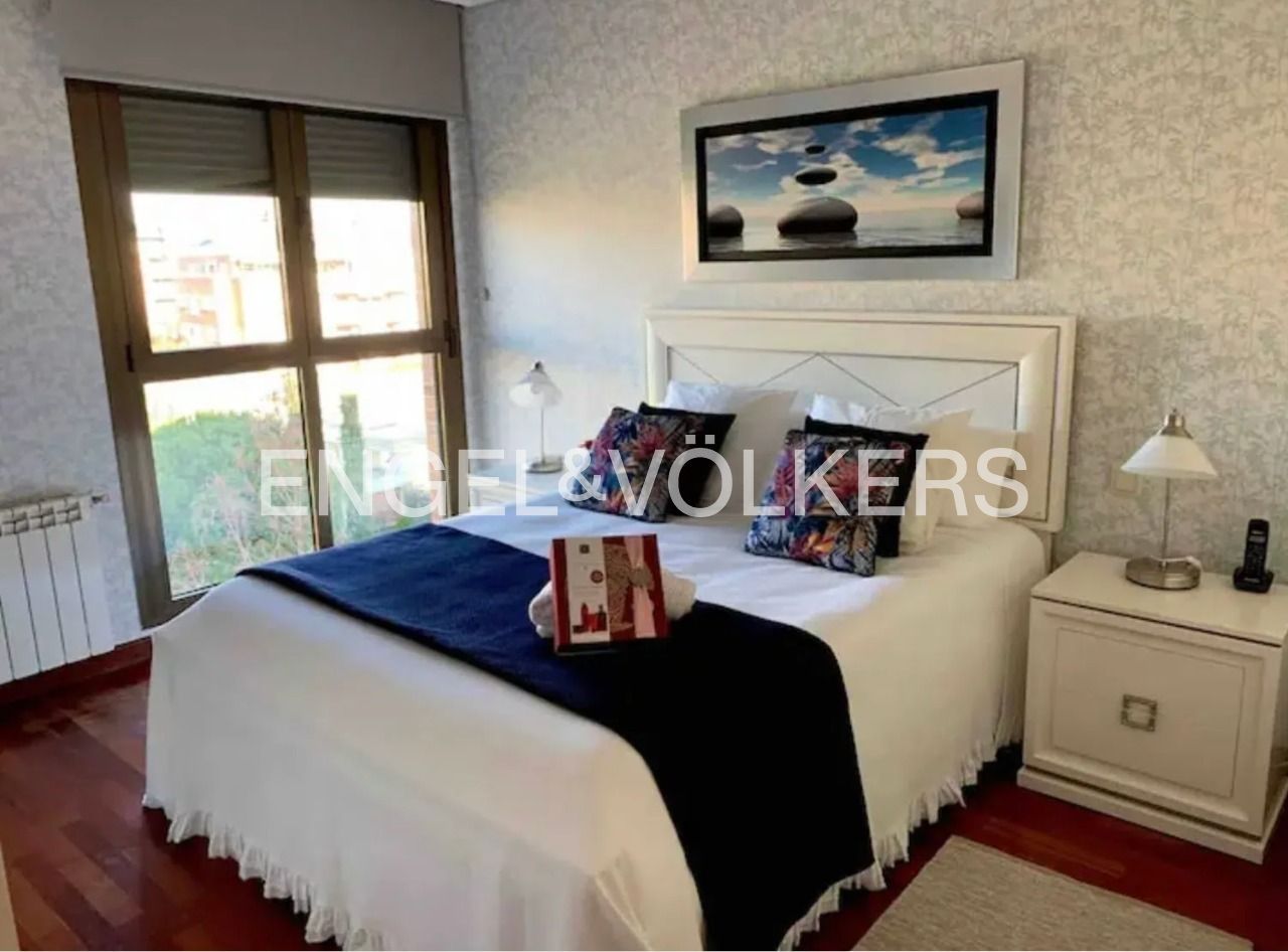 Dormitori de Dúplex de lloguer en Majadahonda amb Aire condicionat, Calefacció i Parquet