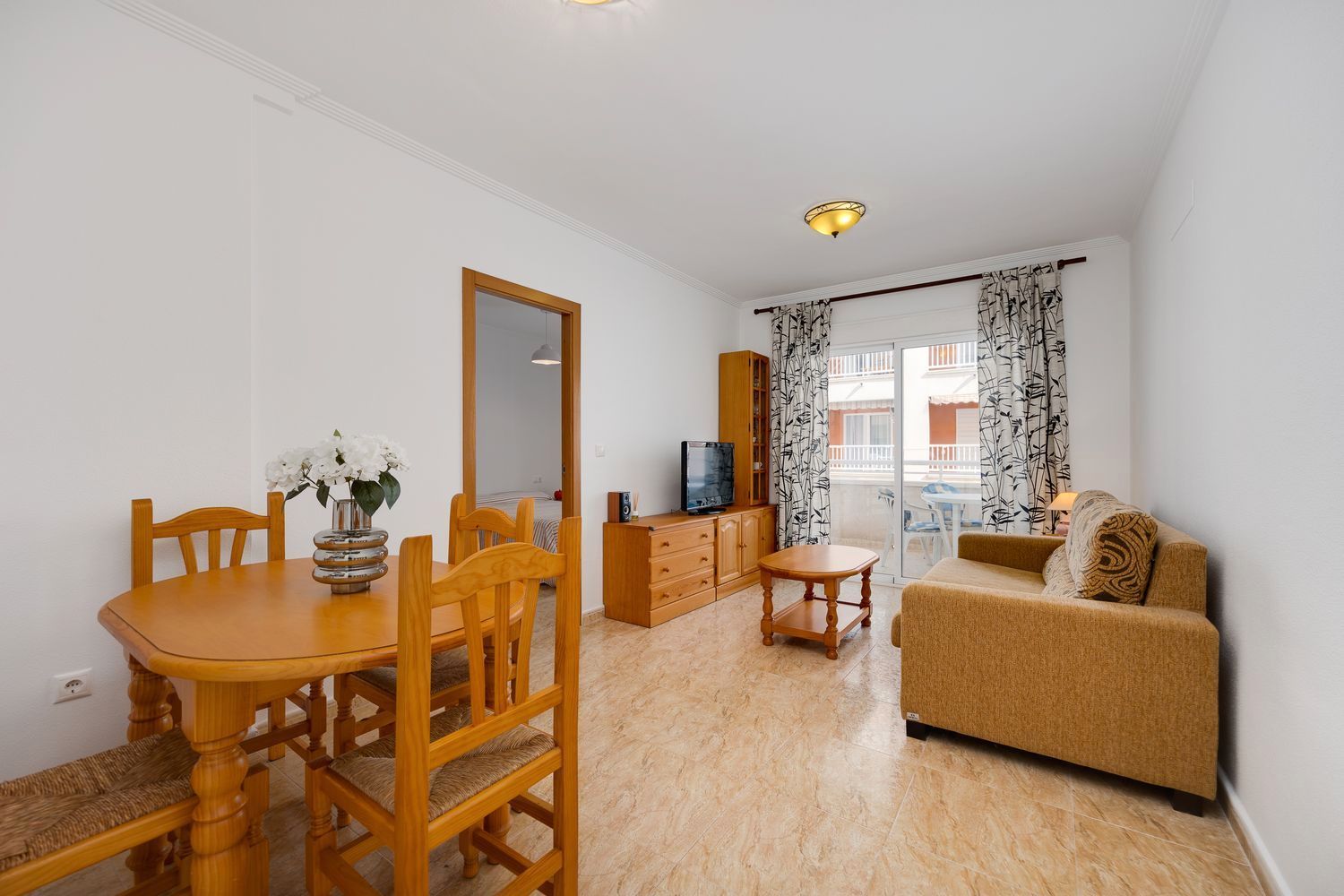 Bedroom of Flat for sale in Torrevieja  with Terrace, Furnished and Community pool