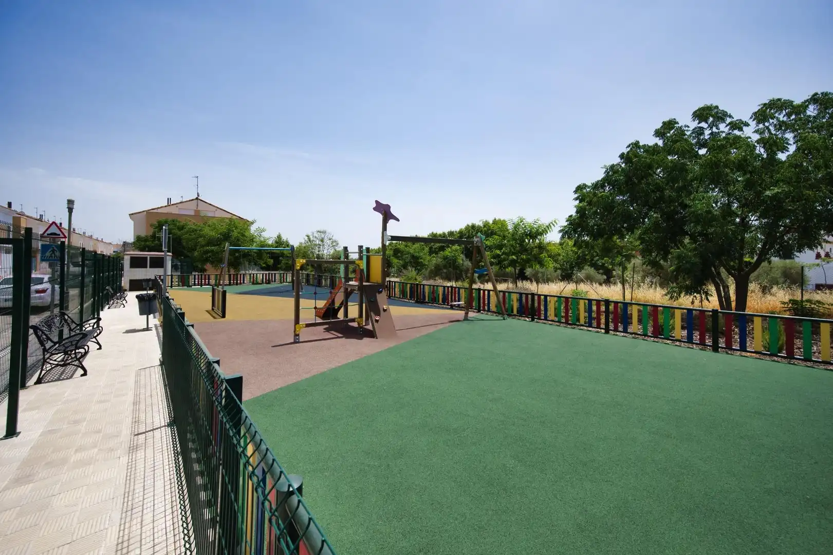 Terrace of Detached homes for sale in Espartinas  with Air Conditioner, Heating and Private garden