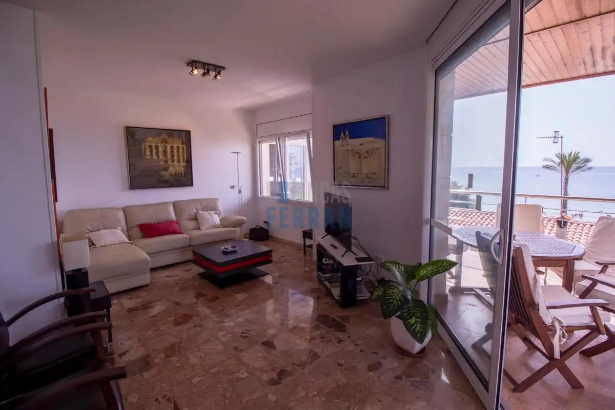 Living room of Houses for sale in El Vendrell  with Air Conditioner, Heating and Terrace