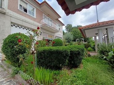 Casa amb balcó en venda a Avenida do Aeroporto