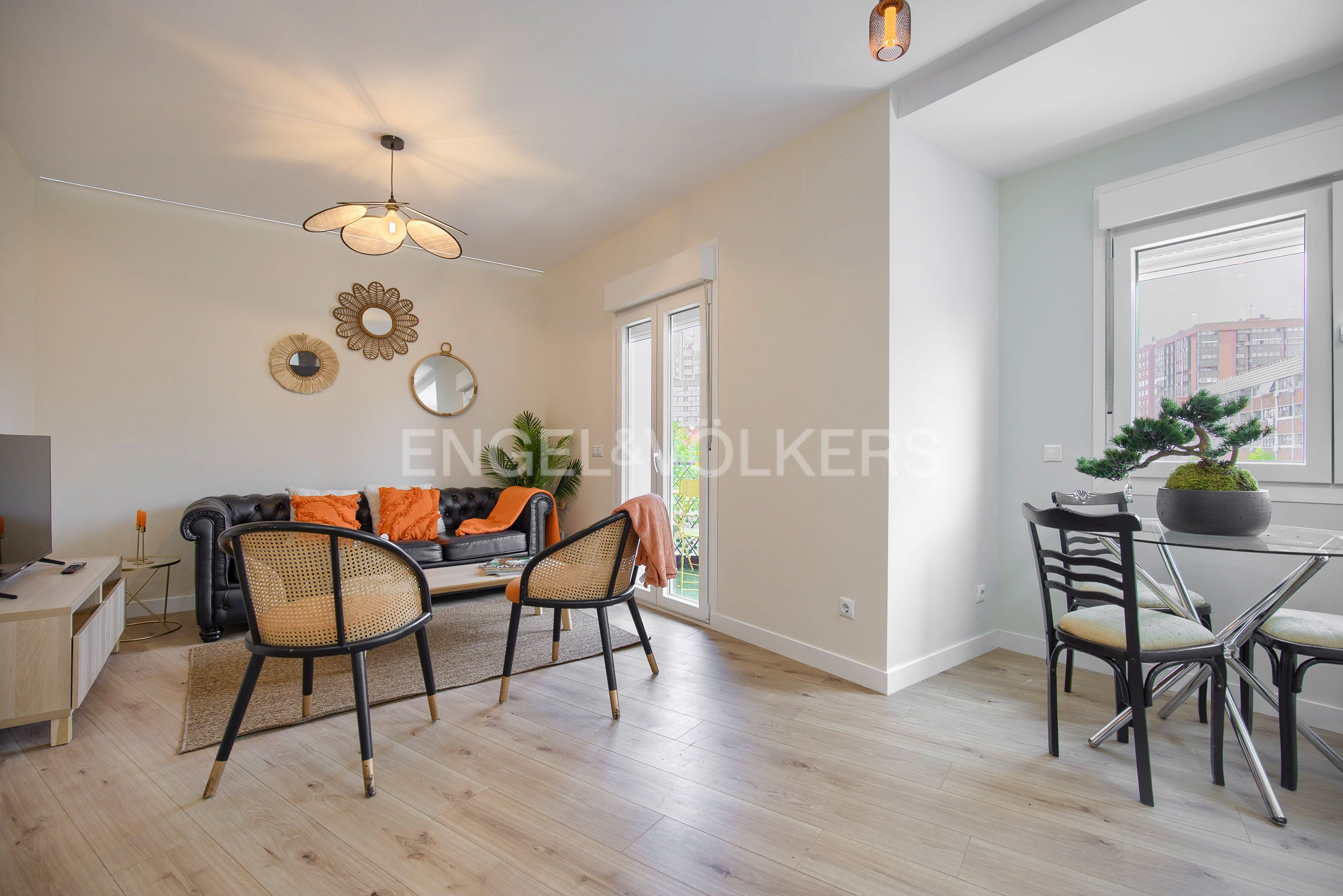 Dining room of Apartment for sale in  Madrid Capital  with Heating and Balcony