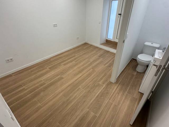 Local comercial en Alquiler en Avenida de los Fueros, 19 en Monteagudo