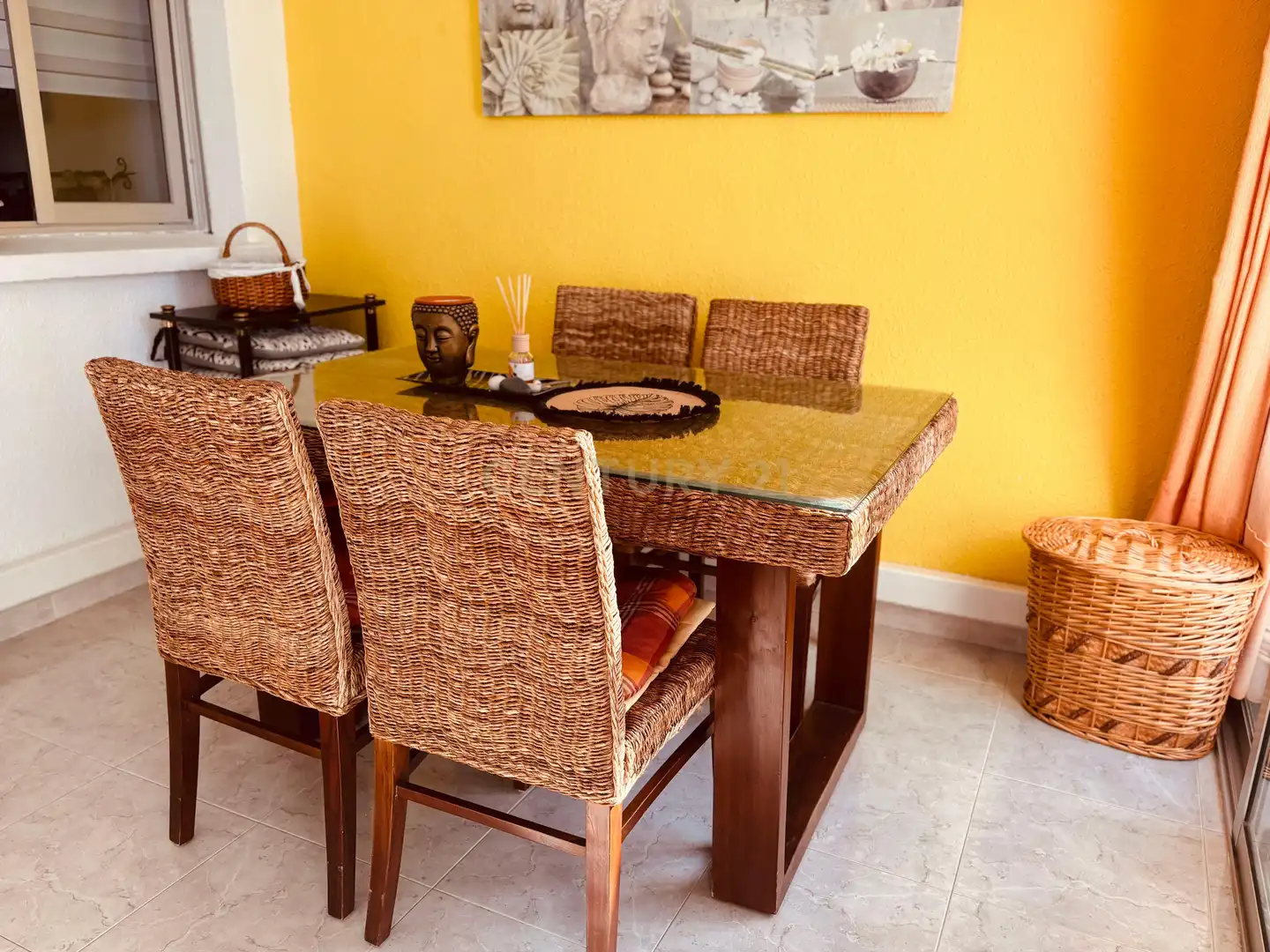Comedor de Apartamento de alquiler en Calpe / Calp con Aire acondicionado, Lavadora y Microondas