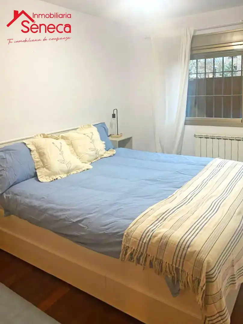 Schlafzimmer von Wohnung zum Verkauf in Córdoba mit Klimaanlage, Heizung und Terrasse