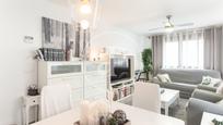 Living room of Flat for sale in  Valencia Capital  with Air Conditioner, Heating and Private garden