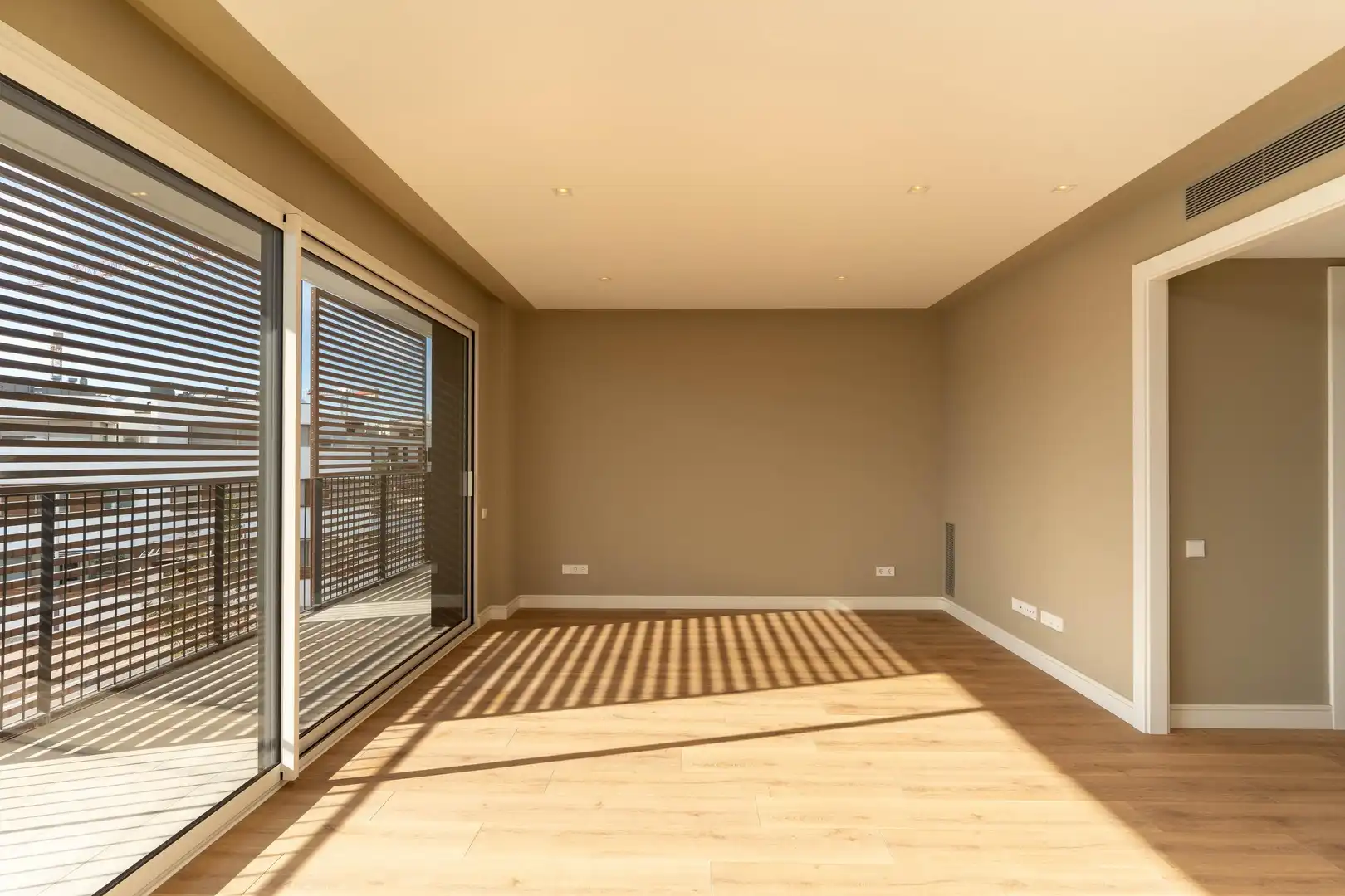 Wohnung zur Miete in RDA. JEAN MONNET 230-238, SABADELL, Can Gambús