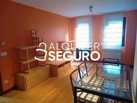 Schlafzimmer von Wohnung zur Miete in Alegría-Dulantzi mit Heizung, Terrasse und Möbliert