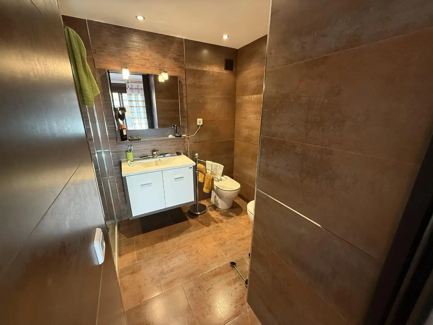 Badezimmer von Wohnungen zum Verkauf in El Vendrell mit Klimaanlage, Heizung und Terrasse