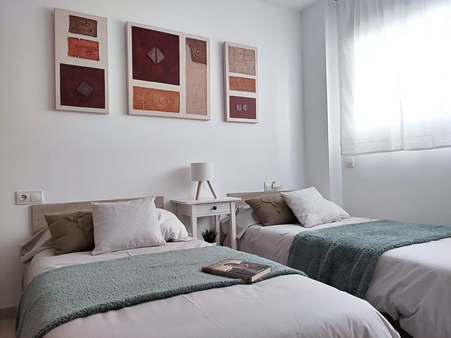 Habitación de Piso de alquiler en Terrassa con Amueblado, Horno y Lavadora