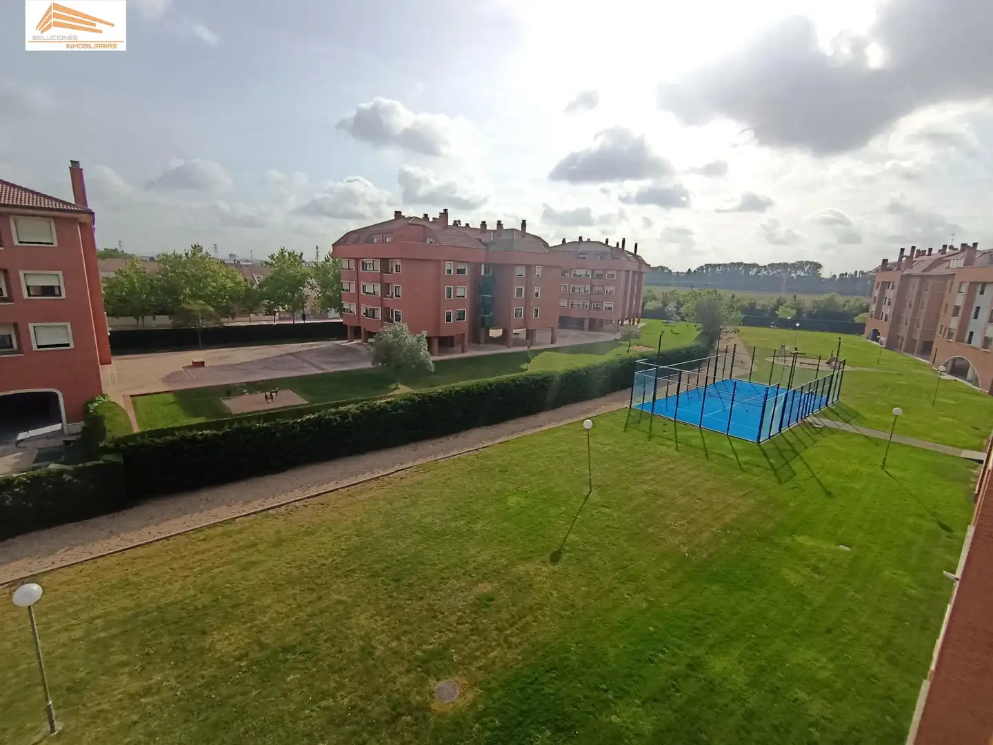 Parkplatz von Wohnung zum Verkauf in Valladolid mit Heizung, Privatgarten und Abstellraum