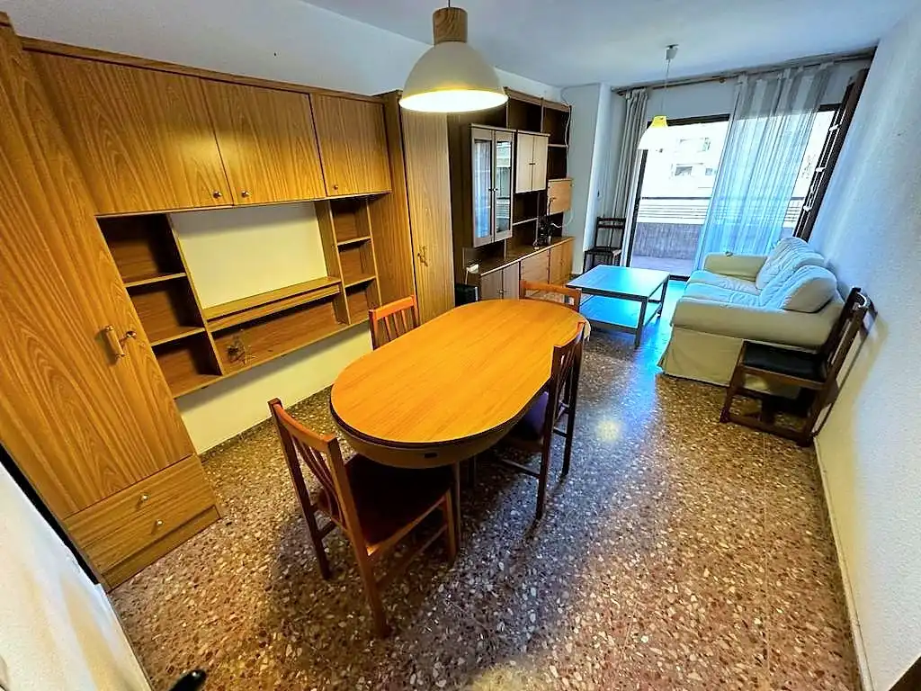 Comedor de Piso de alquiler en Valencia con Terraza, Amueblado y Balcón