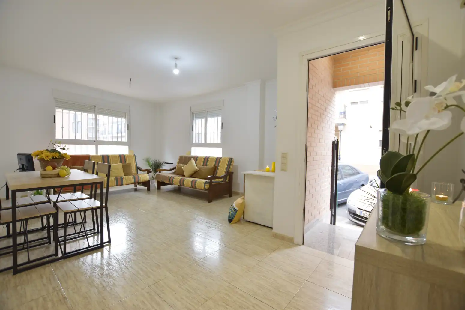Piso de alquiler en Rafelbuñol / Rafelbunyol, Valencia